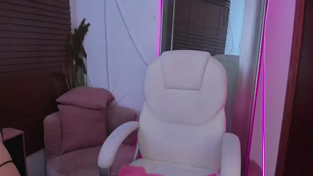 Irina bx online show from 09/27/25, 09:20