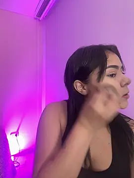 Oriana Guzman online show from 04/13/26, 11:10