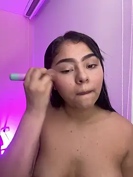 Oriana Guzman online show from 04/17/26, 02:47