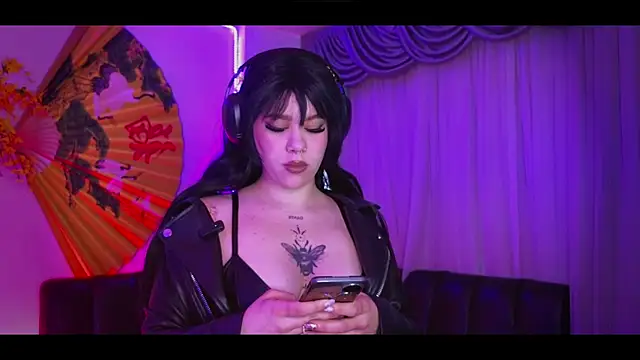 albaismynameX online show from 10/18/25, 12:17