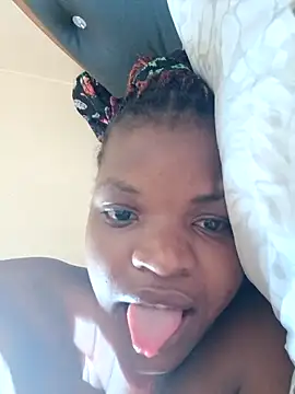 hotgal1112 online show from 02/28/26, 05:30