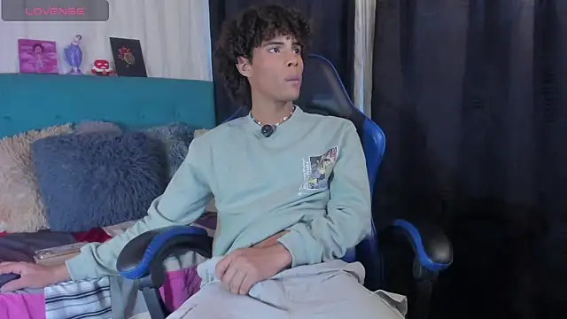 kleo helenos online show from 02/17/26, 11:00