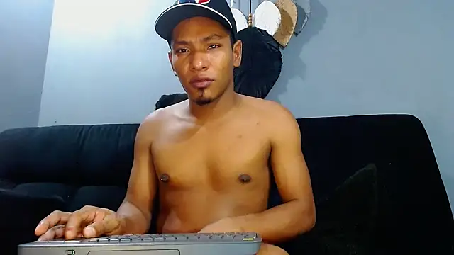 Snapshot of Grandeygruesa1 chatting on 12/18/24, 08:53 Grandeygruesa1 online show from 12/18/24, 08:53