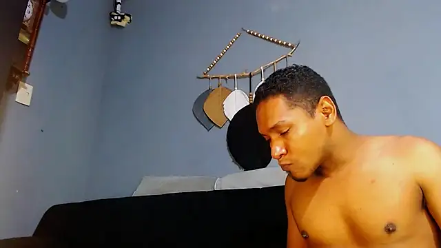 Snapshot of Grandeygruesa1 chatting on 02/08/25, 06:33 Grandeygruesa1 online show from 02/08/25, 06:33