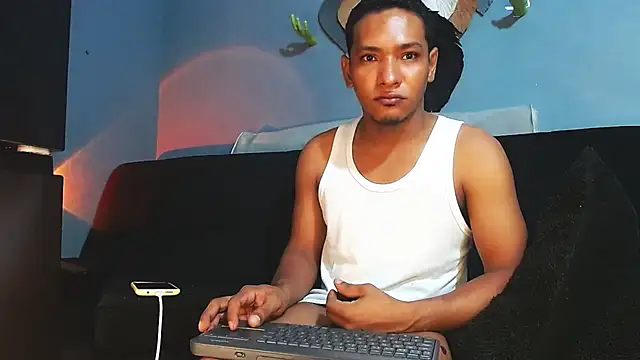 Snapshot of Grandeygruesa1 chatting on 06/10/26, 10:47 Grandeygruesa1 online show from 06/10/26, 10:47