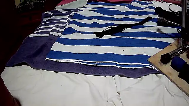 Snapshot of bigtoysssin chatting on 01/09/26, 06:31 bigtoysssin online show from 01/09/26, 06:31