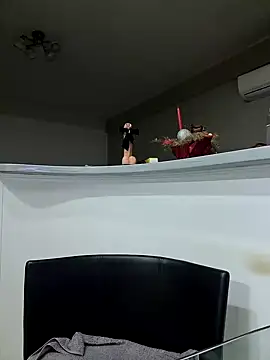 Snapshot of Milf_Abigail chatting on 01/27/25, 02:20 Milf Abigail online show from 01/27/25, 02:20