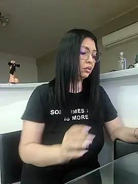 Snapshot of Milf_Abigail chatting on 01/29/25, 05:51 Milf Abigail online show from 01/29/25, 05:51