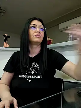 Snapshot of Milf_Abigail chatting on 01/30/25, 05:52 Milf Abigail online show from 01/30/25, 05:52