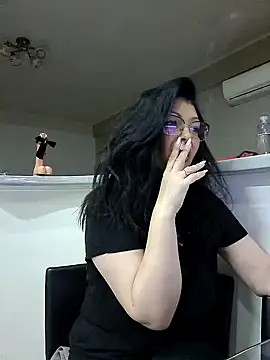 Snapshot of Milf_Abigail chatting on 02/04/25, 11:59 Milf Abigail online show from 02/04/25, 11:59