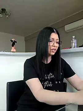 Snapshot of Milf_Abigail chatting on 02/09/25, 06:54 Milf Abigail online show from 02/09/25, 06:54