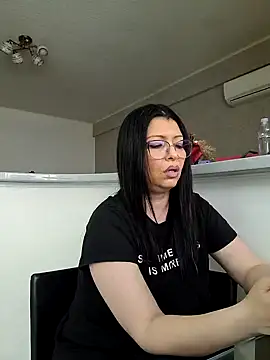 Snapshot of Milf_Abigail chatting on 02/19/25, 06:22 Milf Abigail online show from 02/19/25, 06:22