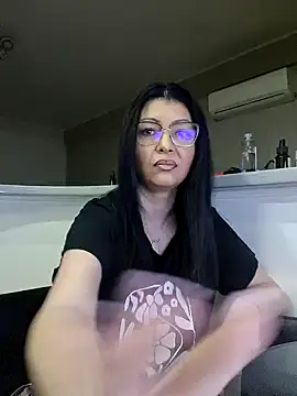 Snapshot of Milf_Abigail chatting on 02/19/25, 11:36 Milf Abigail online show from 02/19/25, 11:36