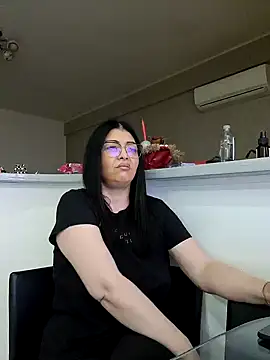 Snapshot of Milf_Abigail chatting on 02/27/25, 05:45 Milf Abigail online show from 02/27/25, 05:45