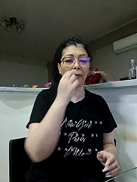 Snapshot of Milf_Abigail chatting on 03/02/25, 11:09 Milf Abigail online show from 03/02/25, 11:09