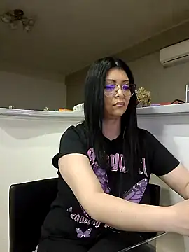 Snapshot of Milf_Abigail chatting on 03/13/25, 02:49 Milf Abigail online show from 03/13/25, 02:49