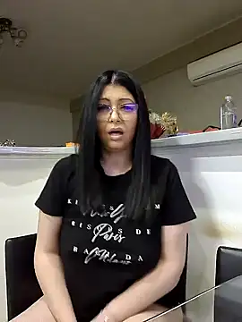 Snapshot of Milf_Abigail chatting on 03/16/25, 01:17 Milf Abigail online show from 03/16/25, 01:17