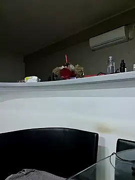 Snapshot of Milf_Abigail chatting on 03/18/25, 03:53 Milf Abigail online show from 03/18/25, 03:53