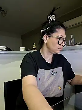 Snapshot of Milf_Abigail chatting on 09/25/25, 12:36 Milf Abigail online show from 09/25/25, 12:36