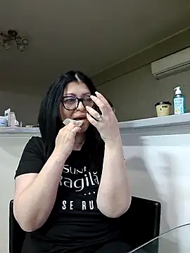 Milf Abigail online show from 04/19/26, 12:43