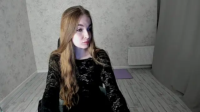 Snapshot of LissaCain chatting on 02/01/25, 03:18 LissaCain online show from 02/01/25, 03:18