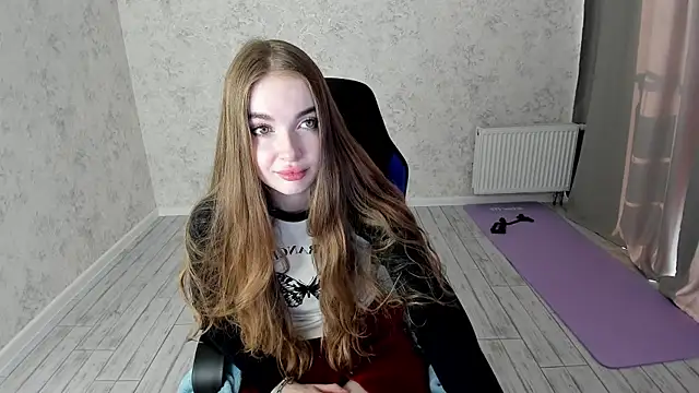 Snapshot of LissaCain chatting on 02/20/25, 03:23 LissaCain online show from 02/20/25, 03:23