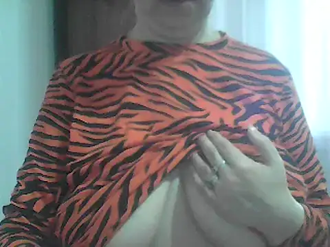 AnaXBerry online show from 02/16/26, 07:04