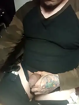 Snapshot of AlanDickson chatting on 02/22/25, 02:30 AlanDickson online show from 02/22/25, 02:30