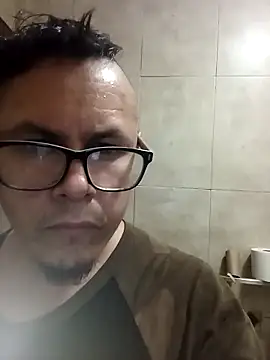 Snapshot of AlanDickson chatting on 02/23/25, 03:13 AlanDickson online show from 02/23/25, 03:13