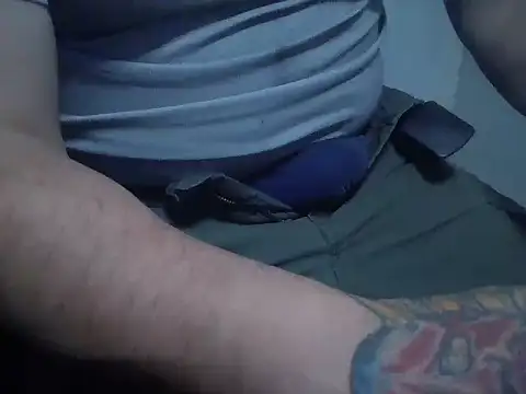 Snapshot of AlanDickson chatting on 03/21/25, 11:44 AlanDickson online show from 03/21/25, 11:44