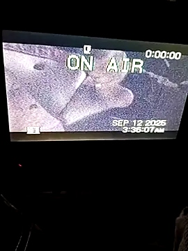 Snapshot of AlanDickson chatting on 09/12/25, 10:37 AlanDickson online show from 09/12/25, 10:37