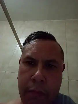 Snapshot of AlanDickson chatting on 10/24/25, 09:17 AlanDickson online show from 10/24/25, 09:17