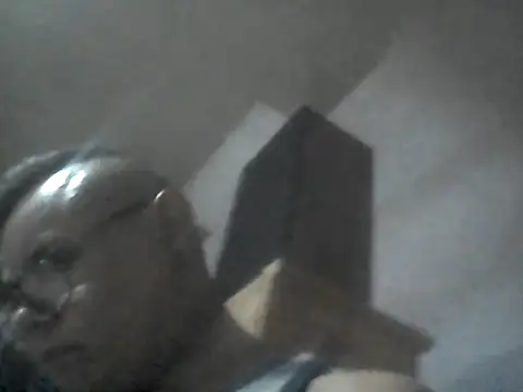 Snapshot of AlanDickson chatting on 11/05/25, 08:14 AlanDickson online show from 11/05/25, 08:14