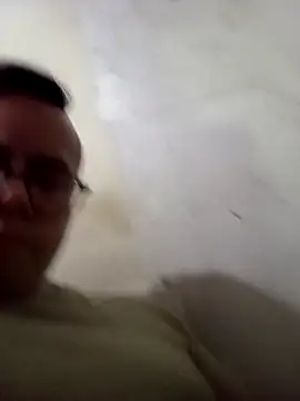 Snapshot of AlanDickson chatting on 11/08/25, 03:34 AlanDickson online show from 11/08/25, 03:34