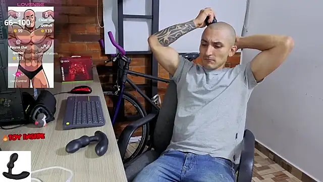 Marck Muscle online show from 05/01/26, 02:49
