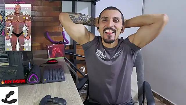 Snapshot of Marck_Muscle chatting on 06/28/26, 02:06 Marck Muscle online show from 06/28/26, 02:06