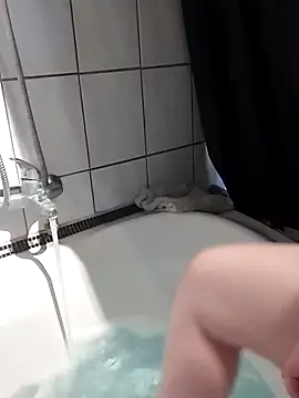 Isabella Geney online show from 03/31/26, 07:31