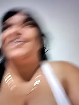 Snapshot of Mia_Adell_11 chatting on 02/04/25, 03:44 Mia Adell 11 online show from 02/04/25, 03:44