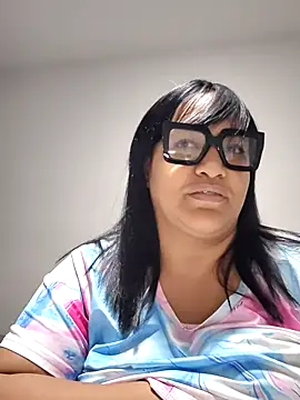 Snapshot of Mia_Adell_11 chatting on 03/12/25, 03:57 Mia Adell 11 online show from 03/12/25, 03:57