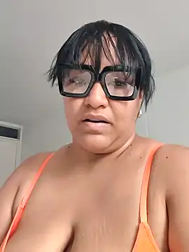 Snapshot of Mia_Adell_11 chatting on 03/17/25, 06:11 Mia Adell 11 online show from 03/17/25, 06:11