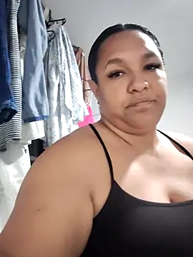 Snapshot of Mia_Adell_11 chatting on 10/22/25, 03:40 Mia Adell 11 online show from 10/22/25, 03:40