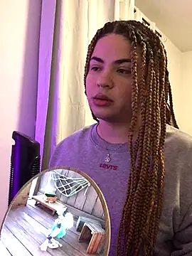 Snapshot of MelSaunders chatting on 12/06/24, 06:37 MelSaunders online show from 12/06/24, 06:37