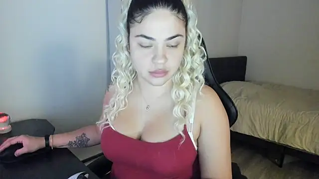 Snapshot of MelSaunders chatting on 01/09/25, 03:15 MelSaunders online show from 01/09/25, 03:15