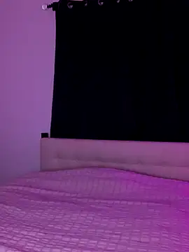 Snapshot of MelSaunders chatting on 10/17/25, 02:37 MelSaunders online show from 10/17/25, 02:37