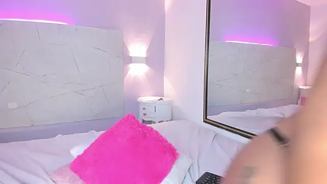 AbrilBrent online show from 03/08/25, 11:49