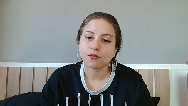 520 Loirex 741 online show from 09/14/25, 03:11