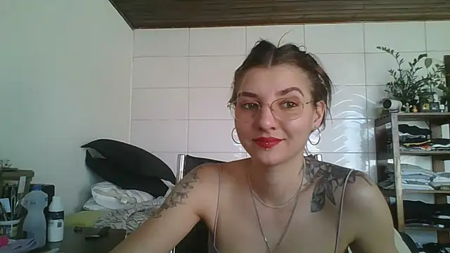 SweetyBabyDemon online show from 09/20/25, 01:56