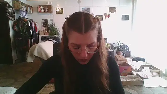 SweetyBabyDemon online show from 10/26/25, 06:14