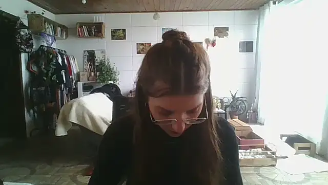 SweetyBabyDemon online show from 10/27/25, 12:31