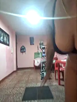 gatadeojosclaros online show from 03/03/25, 08:49